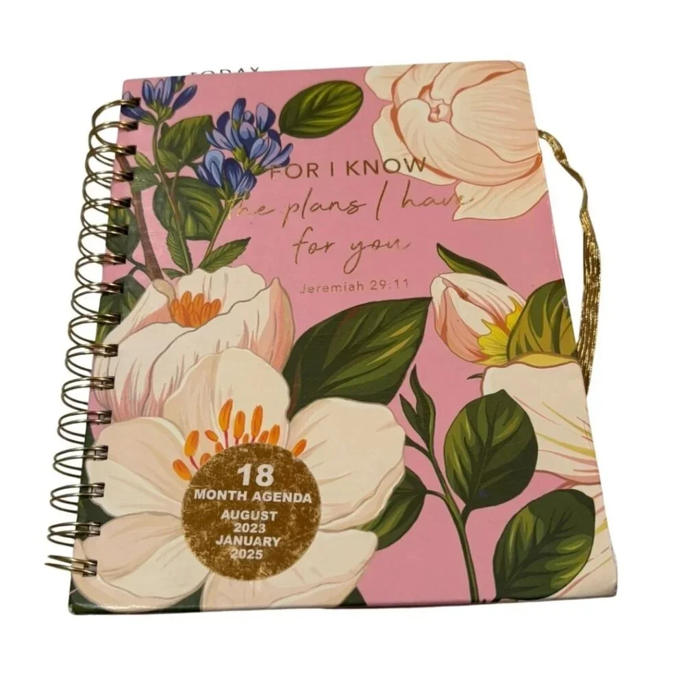 Votum Large Hardcover Journal Planner 18 Month Agenda Aug 2023–Jan 2025